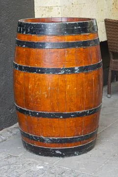 Old oak barrel Foto stock
