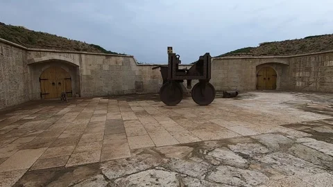 Old Ottoman cannon machine in Hamidiye Redoubt, Canakkale, Turkey. Stock Footage 259686706
