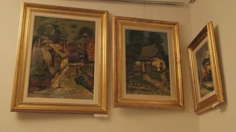 Old paintings Vídeo Stock 12632053