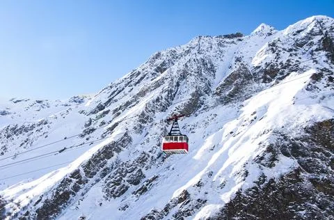 Old pendulum cable way 스톡 사진