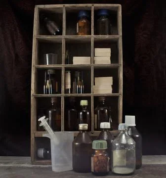 Old pharmacy alchemist table. Foto stock