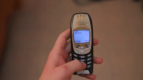Old phone texting excuse 스톡 동영상 99318432