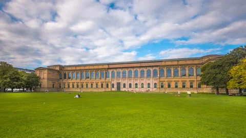 Old Pinakothek munich hyperlapse 스톡 동영상 161063769
