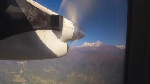 Old plane Passengers point of view fly over Himalayas mountains range to Ev.. Vídeos de archivo 277847526