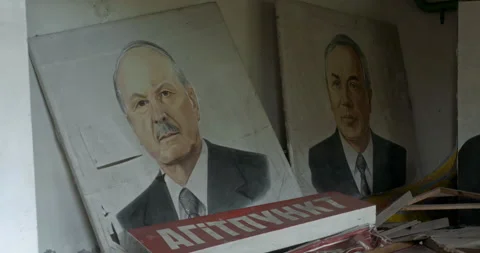 Old portraits of Soviet dignitaries Stock Footage 200848515