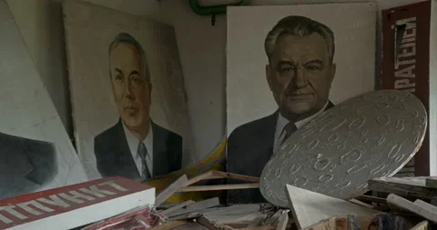 Old portraits of Soviet dignitaries Stock Footage 200848598