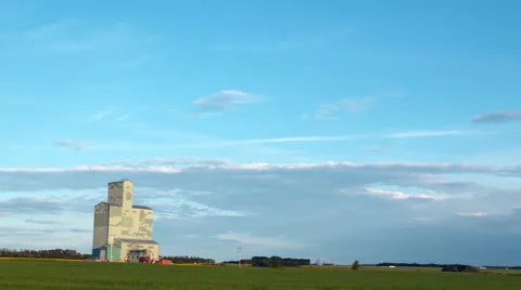 Old prairie grain elevator Stock Footage 67642411