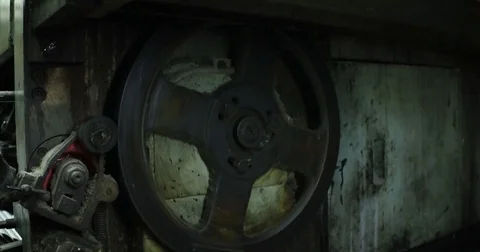 Old printing machine in typography. Vídeo Stock 79271833