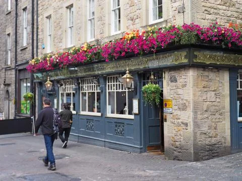 Old pub in Edinburgh Stock Photos