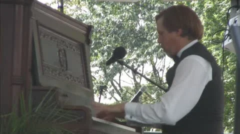 Old  Ragtime Piano Player Video stock 11384015