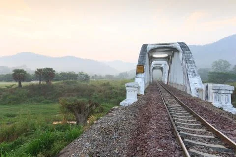 The old railway white bridge. Foto stock