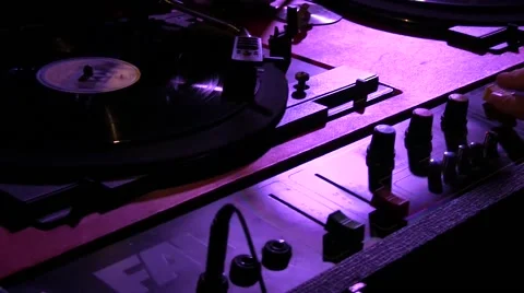 Old record deck dj'ing shellac 78 records on steadycam Stock Footage 41860557