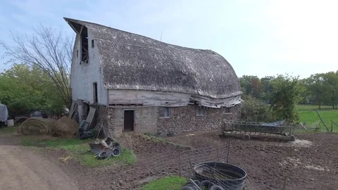 Old run down Barn drone 3 Video stock 82973238