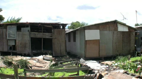Old Run Down Shack In The Slums Of Bangkok 스톡 동영상 738337