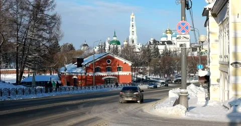 Old Russian city in winter, view of the Lavra, the roadway Video stock 67698387