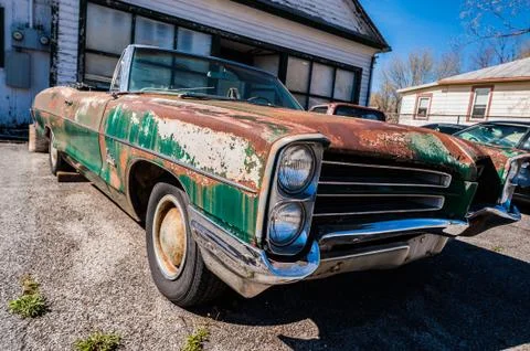 Old rusted car Stock Photos