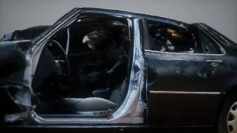 Old rusted crushed car Vidéo 141644865
