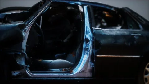 Old rusted crushed car Vídeo Stock 144422156