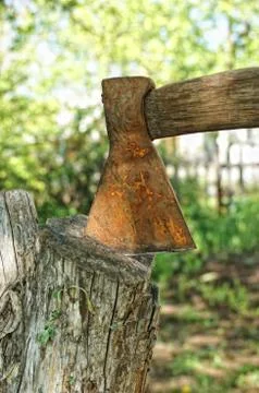 Old rusty ax 스톡 사진