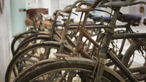 Old rusty bicycles 스톡 동영상 26075985