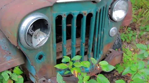 Old Rusty Jeep Video stock 48632653