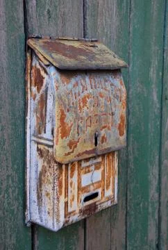 Old rusty mailbox Stock Photos