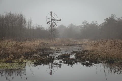 Old rusty metal windmill Foto stock
