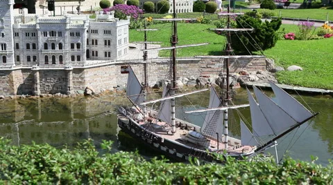 Old ship and castle Video stock 1859660