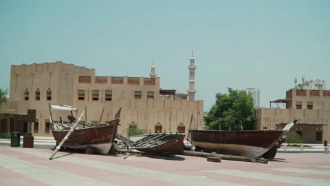 An old ship in the city Stock-Footage 170430807