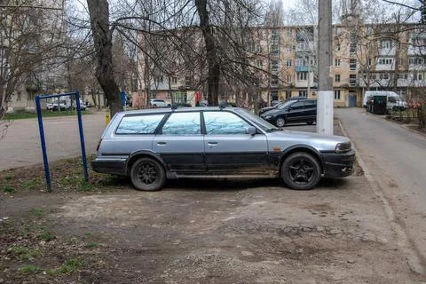 An old silver car. Foto stock