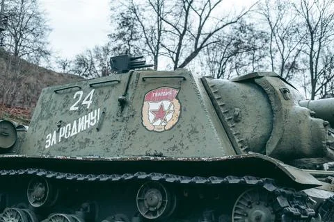 Old soviet tank of times of the second world war. Translation: "Guard. For th Stock-Fotos