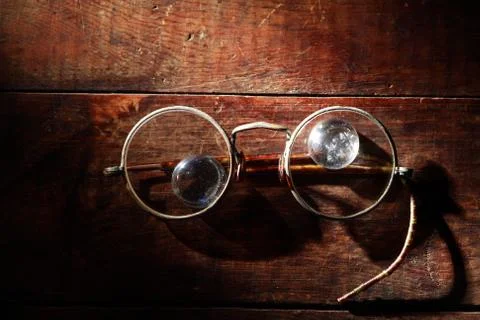 Old Spectacles On Wood Stock Photos