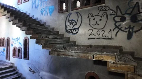 Old Staircase in an Abandoned Restaurant Stockbeeldmateriaal 342169061