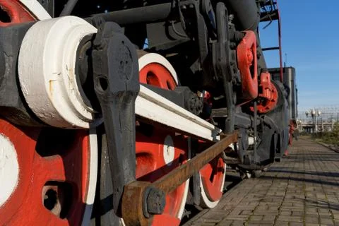 Old steam train of the era of the Soviet Union stands at the railway station Foto stock