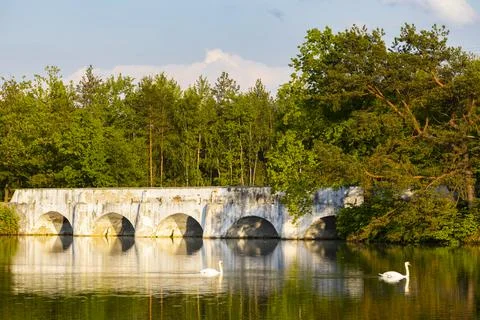 Old stone bridge over Vitek pond, Nova Hlina near Trebon, Jindrichuv Hradec d Stock Photos