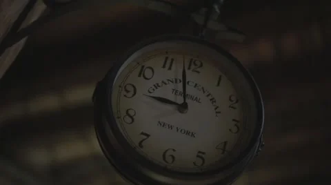 Old style clock Vídeo Stock 47478164