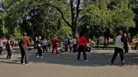 The old take exercise in the morning,Beijign,China Vídeo Stock 33219644