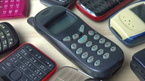 Old telephone 스톡 동영상 274178383