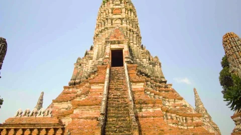 Old temples and ruins It is a World Heritage Site of Thailand. Ayutthaya histori Stock Footage 91095521
