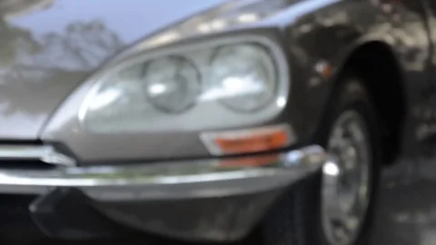 Old timer citroen DS front light detail 스톡 동영상 84298440