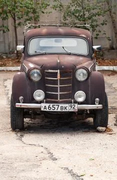Old timer Moskvitch 400, Soviet car Stock Photos