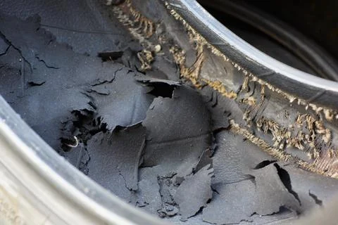 Old tires expire not available. Foto stock