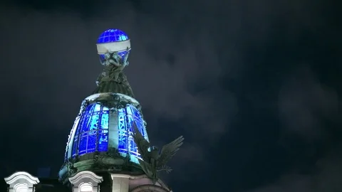Old tower on the Singer building at night in Saint-Petersburg Video stock 70335538