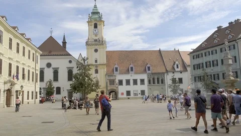 Old Town Hall in Bratislava Video stock 116036955