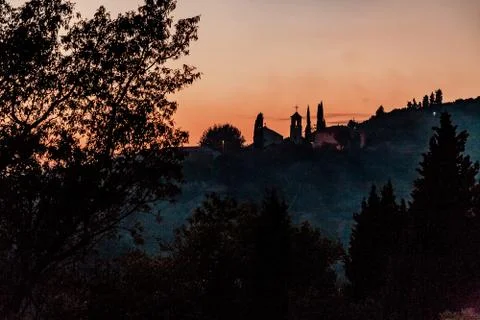 Old town on the mountain. Sunset. Foto stock