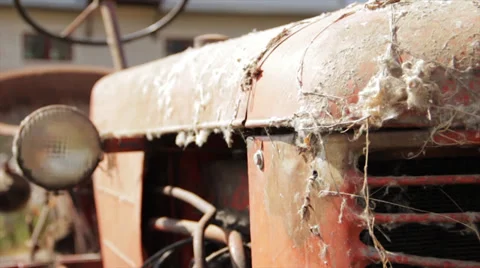 Old Tractor 1 動画素材 39678699