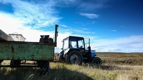 Old tractor Stock Footage 107531114