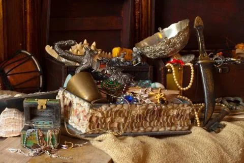 Old treasure chests 스톡 사진