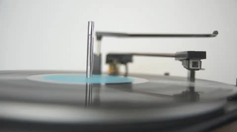 Old turntable 스톡 동영상 12400015