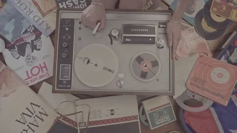 Old type recorder 스톡 동영상 81902774